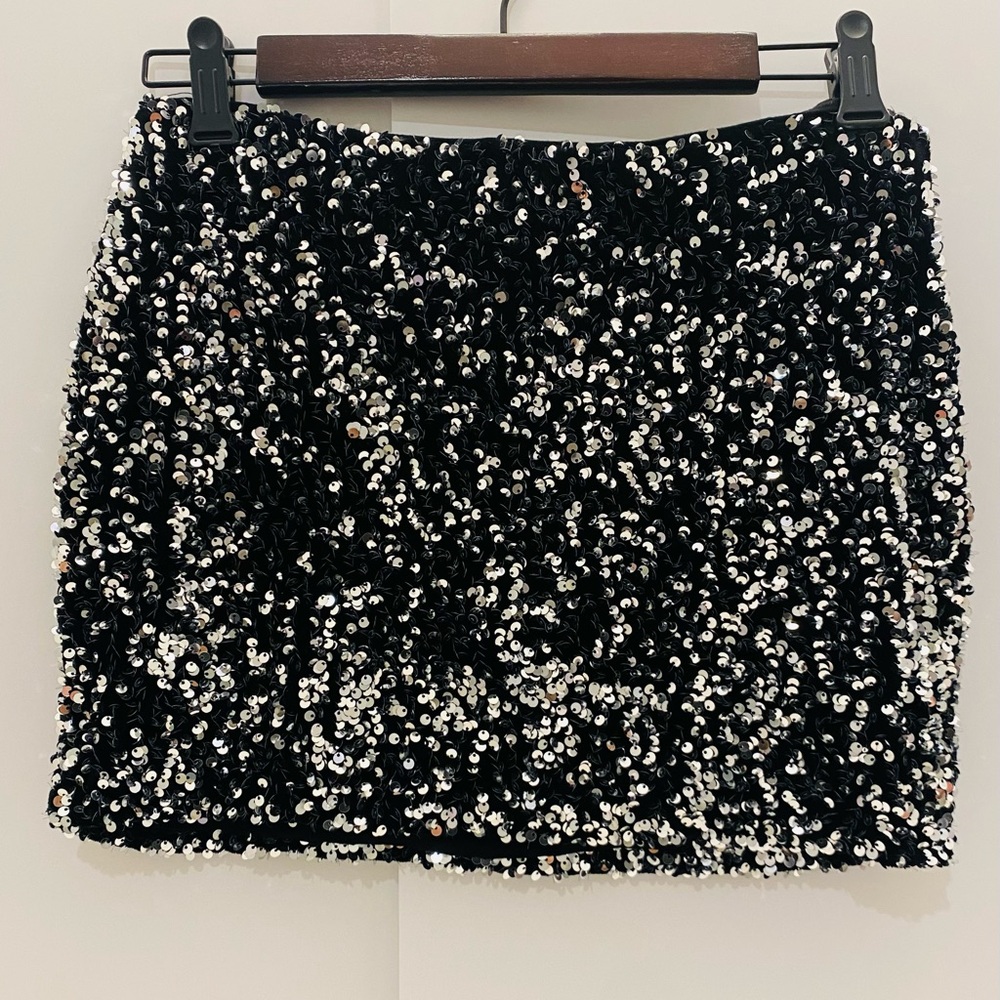 Better Be Boho Y2K Vintage Flattering Sequins Classy Black Mini Skirt Sz L
